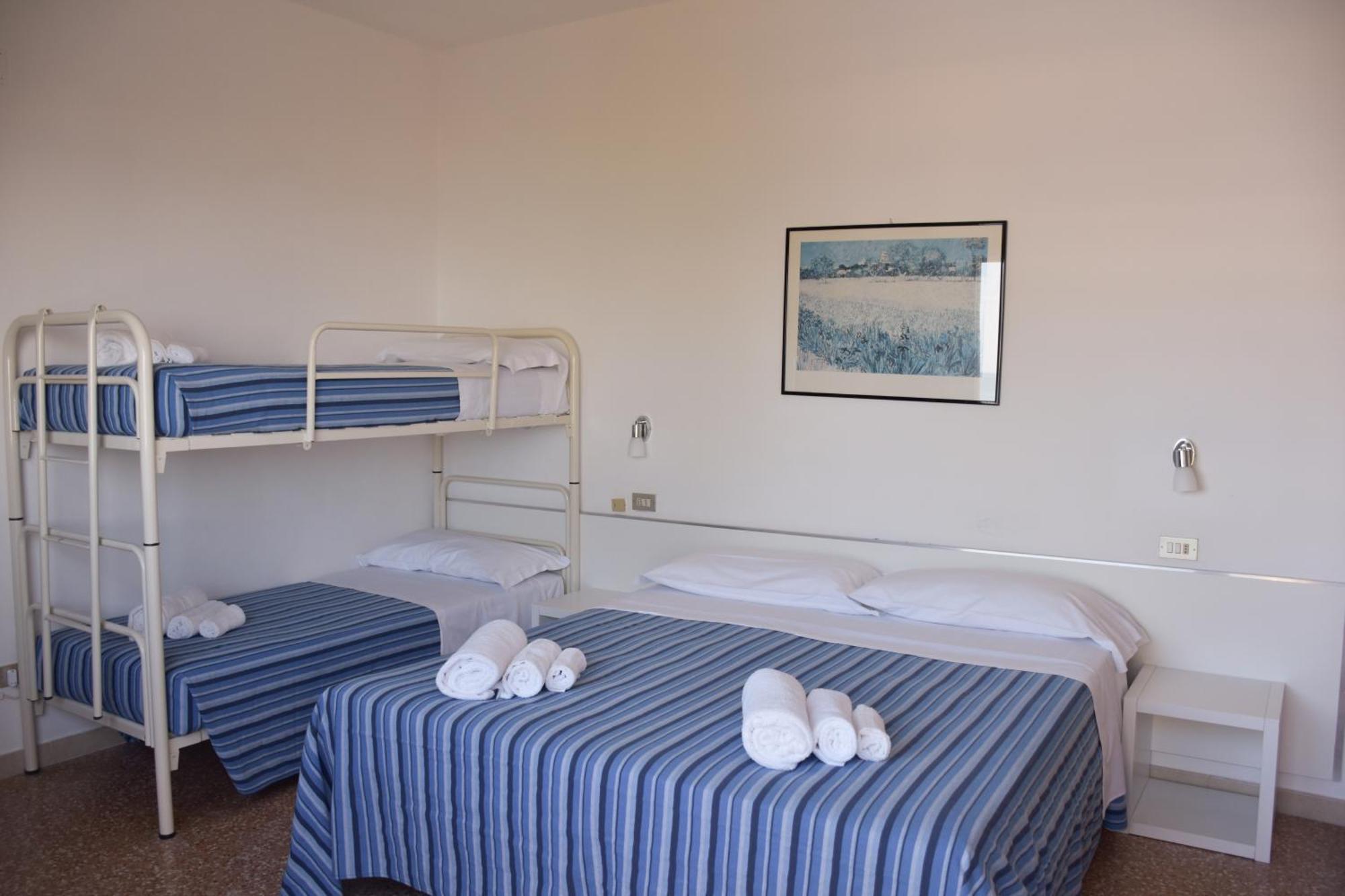 Hotel Los Angeles - Fronte Mare Річчоне Екстер'єр фото